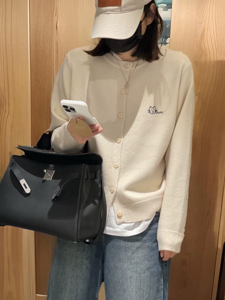 Avocado Green Embroidered Cat Round Neck Cardigan Women 2026 Fall Winter Layering Knit Sweater