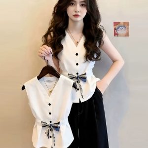 Light Mature White V-Neck Sleeveless Shirt with Waist Tie for Women 2026 Summer